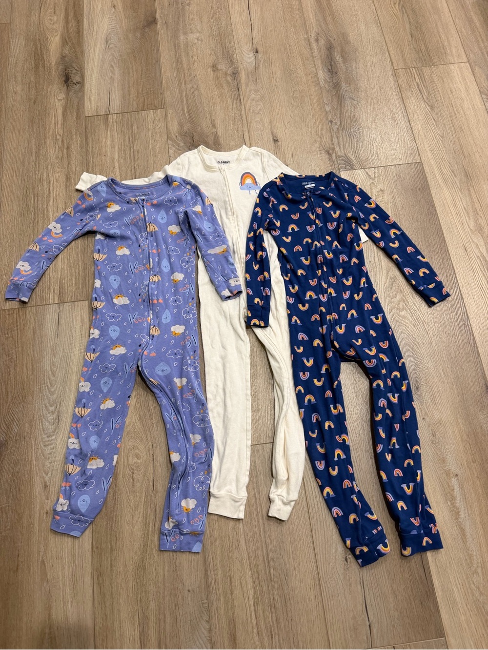 Girl’s Pajama Rainbow & Cloud One-Piece Set - Size 6